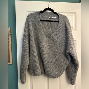 Zara grey sweater women’s large